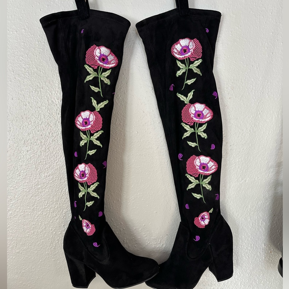 NWOT Carlos by Carlos Santana Knee High Black Floral Boots Size 9
